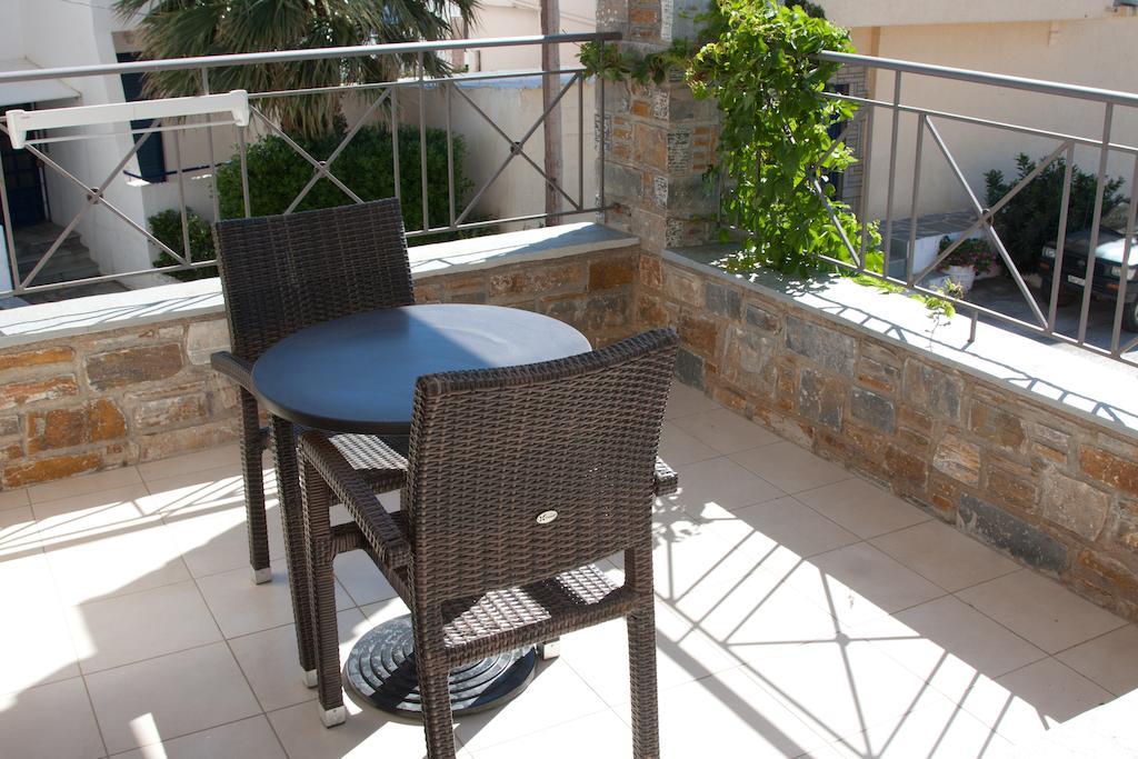 Thea Hotel - Studios & Suites Marmari  Room photo